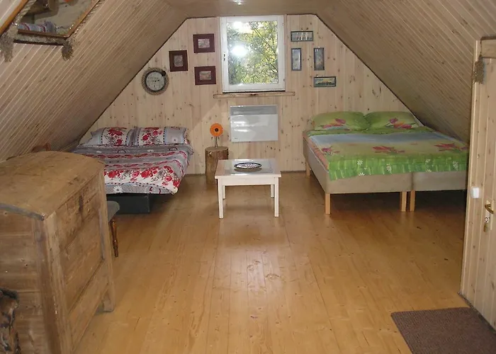 Lonni Nature Eco-accommodation Hagudi